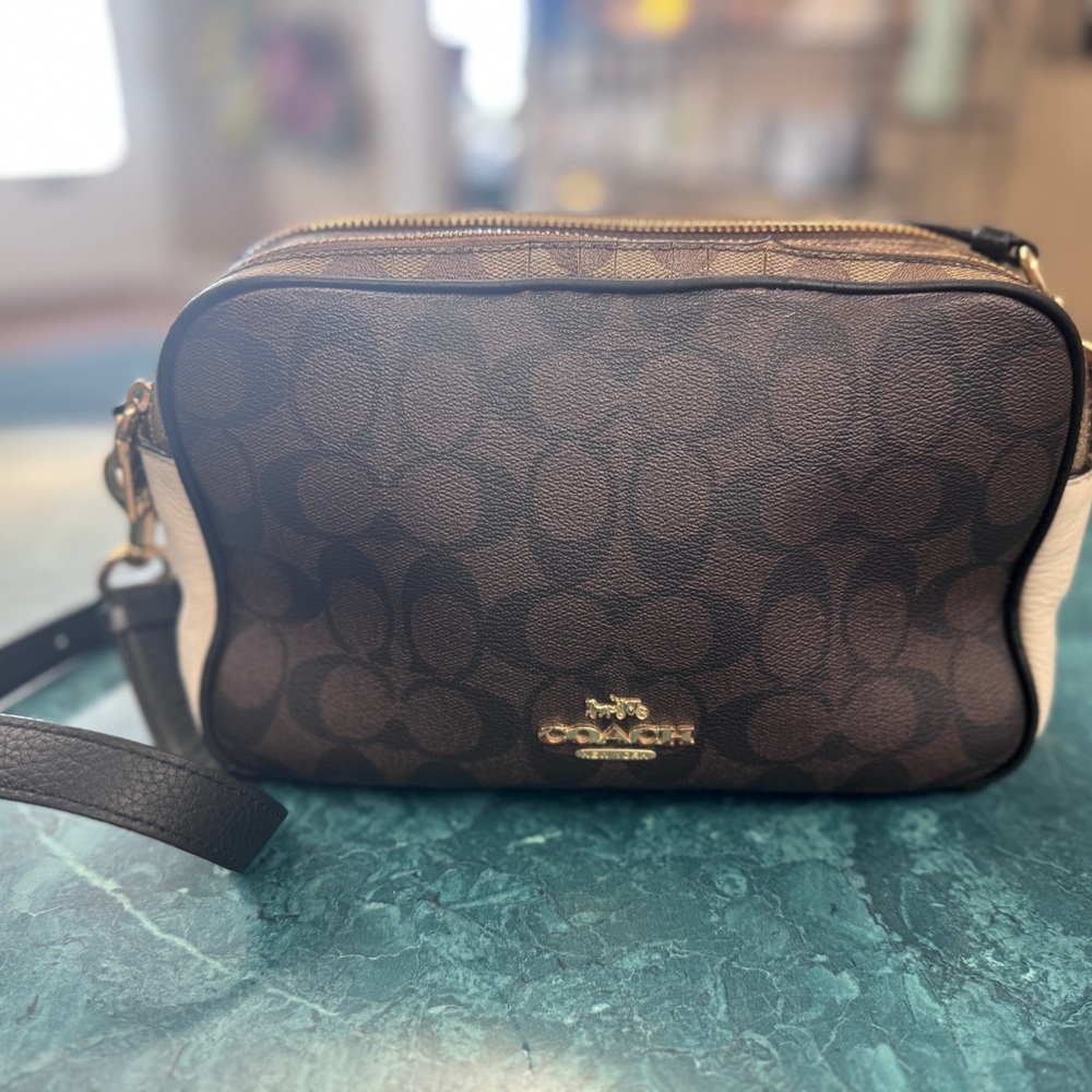Coach Jess Camera Style Crossbody